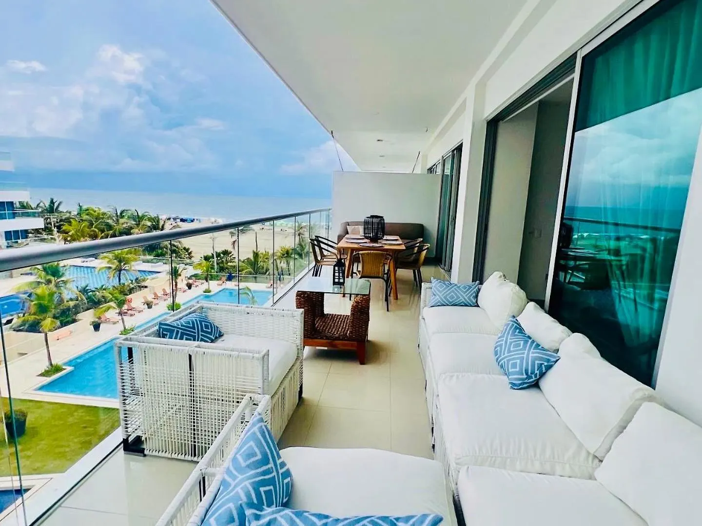 Morros Epic Luxury Beach Cartagena Apartment
